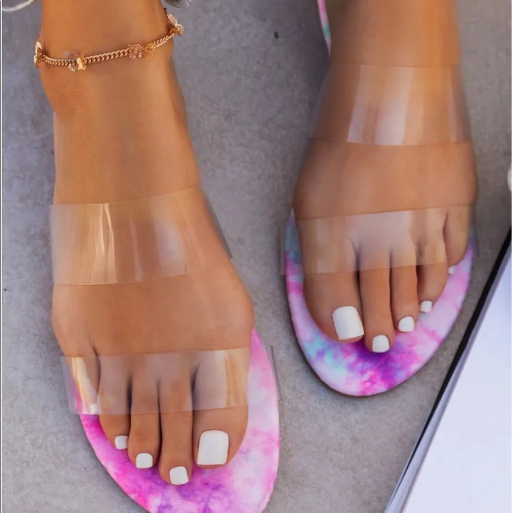 New Miss Lola Solecito Sandals